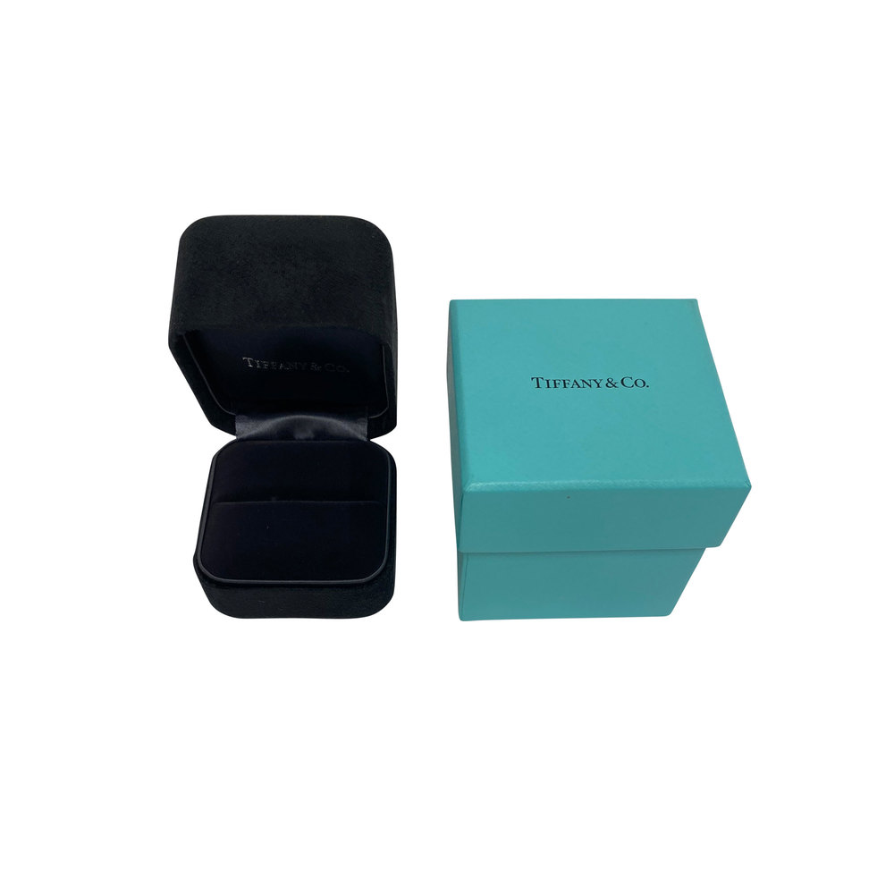 Tiffany & Co. Wedding Band in Platinum - Picture 4 of 4